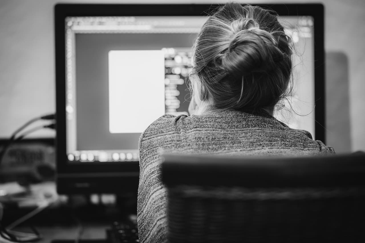 A writer at work on a B2B content program